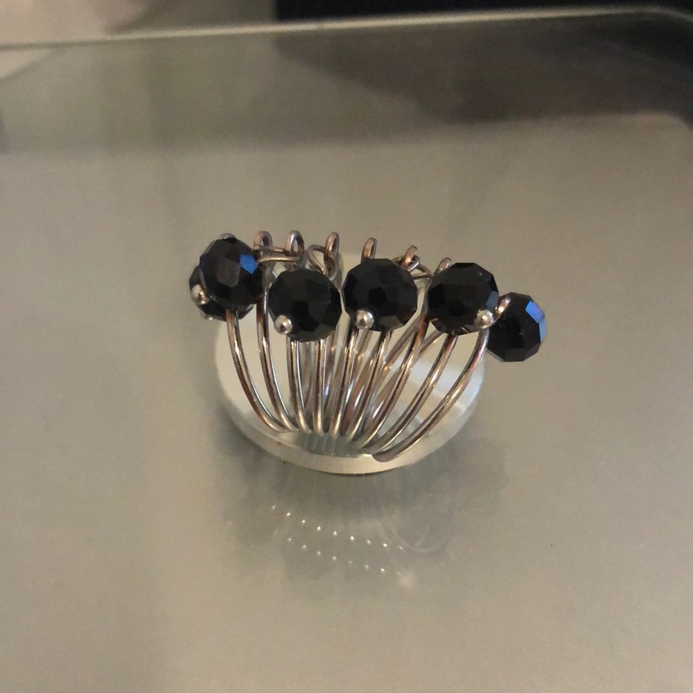 Silvertone Black Geometric-Cut Dangle Beads Ring